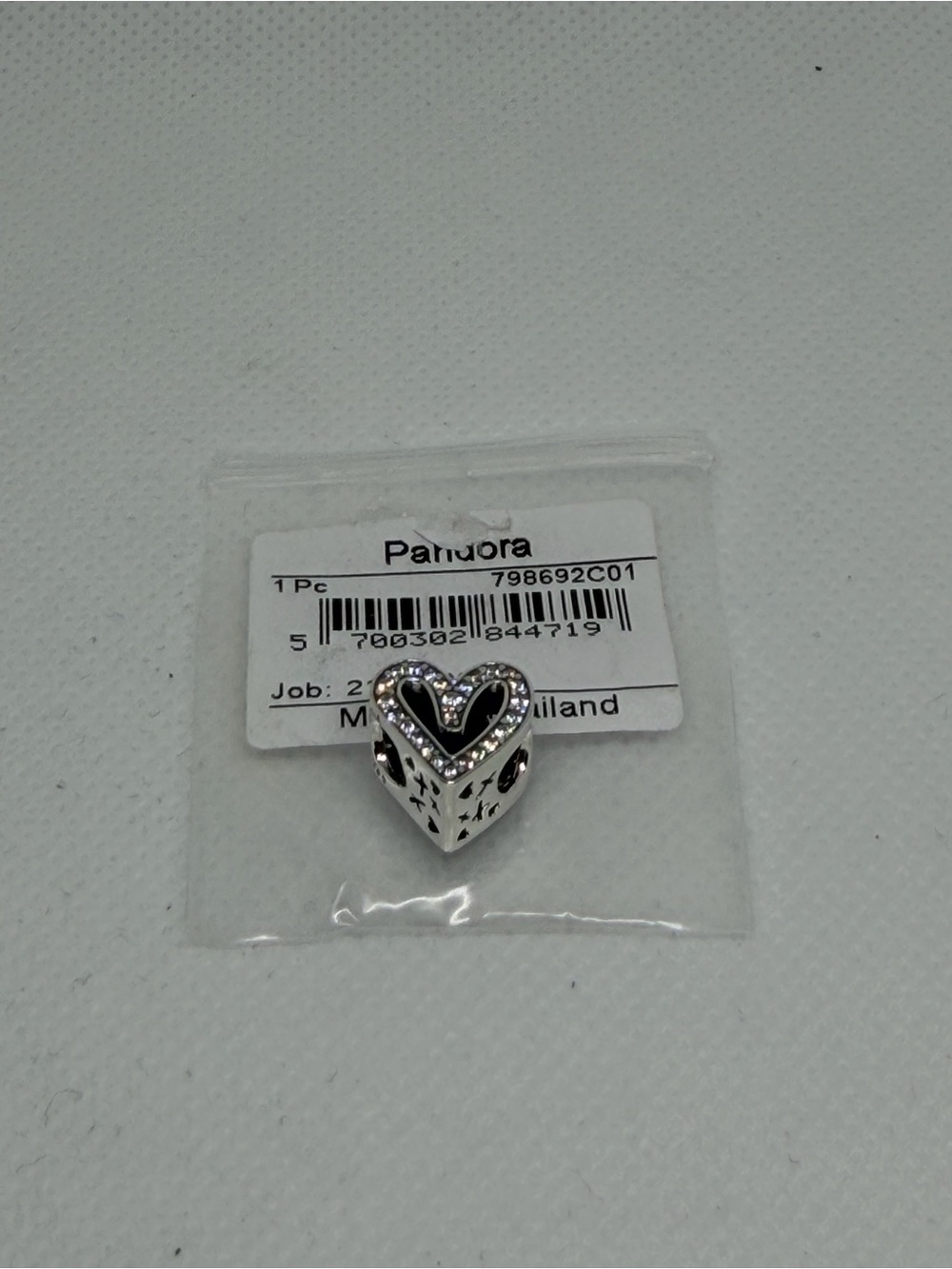 Pandora 798692C01 Sterling Silver Pave Heart Charm - Sparkling Clear Stones - Picture 6 of 6